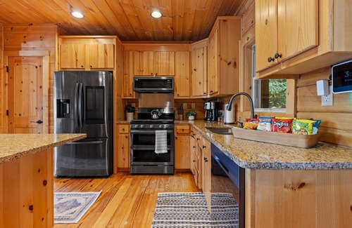 Pisgah Forest Cabin | Pisgah Paradise Private Game Room Large Deck
