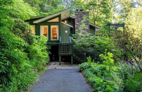 Candler House | Pisgah Park Hideaway w/Hot Tub & Mountain Views