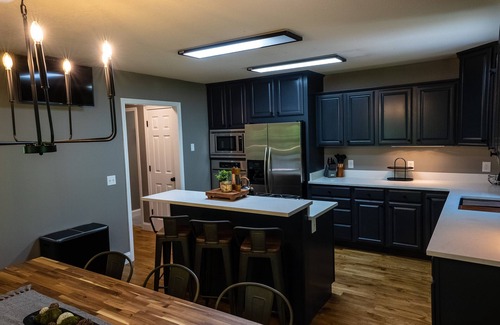 Candler Cabin | Pisgah Peaks, our mountain top oasis! Renovated Asheville area modern cabin!