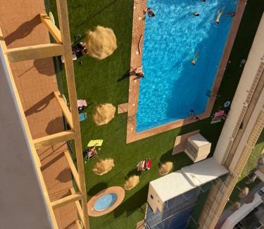 Roquetas de Mar Apartment | piso avda sabinal con piscina