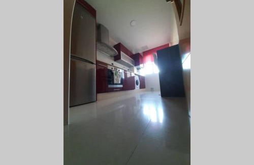 Distrito Noroeste Apartment | Piso céntrico con piscina,parking y jacuzzi