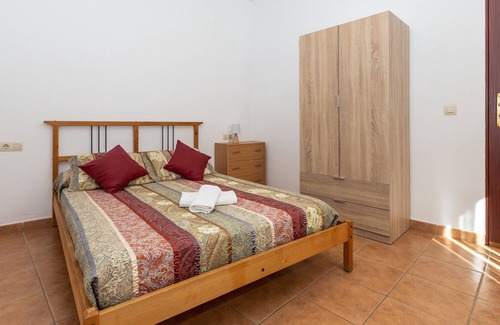 Casarabonela House | PISO CENTRAL - 2 PAX - Charming apartment with free WiFi.
