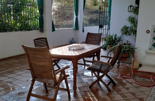 Norte Condo | Piso en Albaycin Alto con Patio Cubierto