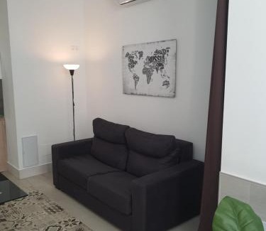Los Tilos Apartment | PISO ESTUPENDO a 3 min de la ESTACION DE TREN AVE y BUS