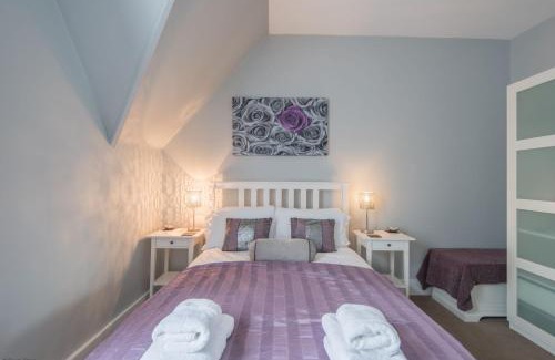 Canterbury House | Pitch Perfect by Bloom Stays