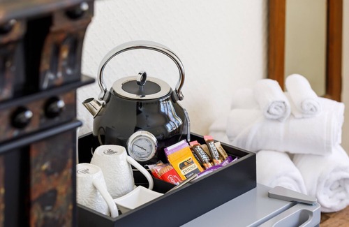 Kemptown Apartment | Pittodrie Guest House - Room 1