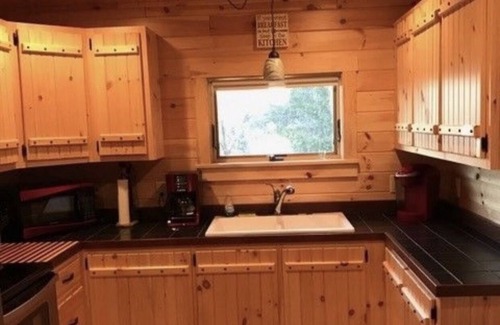 Pittsburg Cabin | Pittsburg, NH Perfect Woodland getaway- DIRECTLY ON THE ATV and Snow TRAILS!