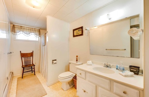 Pittsburg Apartment | Pittsburg Vacation Rental w/ Pool Table & Views!