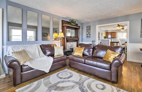 Marshall-Shadeland Apartment | Pittsburgh Escape w/ Pool - 3 Mi to Downtown!