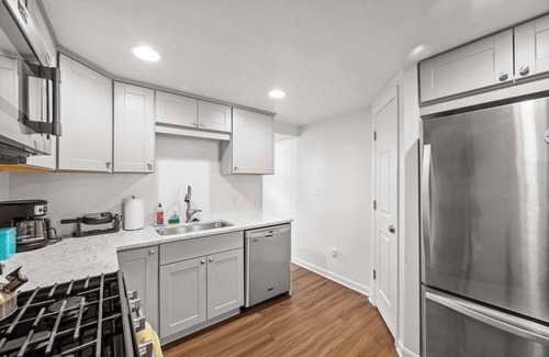 East Allegheny House | Pittsburgh North Shore Gem Walk to Stadiums