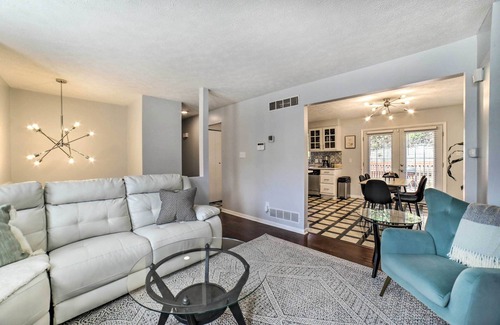 Brighton Heights House | Pittsburgh Retreat w/Deck ~ 4 Mi to Dtwn!