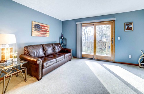 Brighton Heights House | Pittsburgh Townhome Near Downtown Attractions