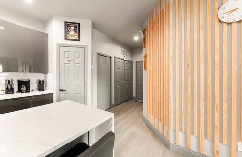 Windsor Hills Apartment | *Pixie Dust Penthouse* Totally Remodeled, Luxury 4th floor Condo
