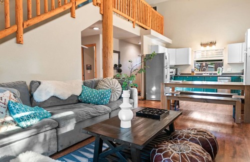 Peter Pan Apartment | Pixie Dust Pines by Rather Be Properties