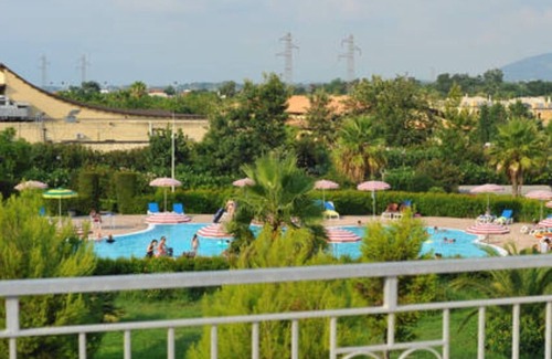 Pizzo Apartment | Pizzo beach club14f with private beach, pool and 2 bedrooms