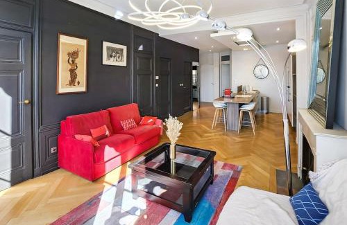2nd Arrondissement Apartment | Place Carnot