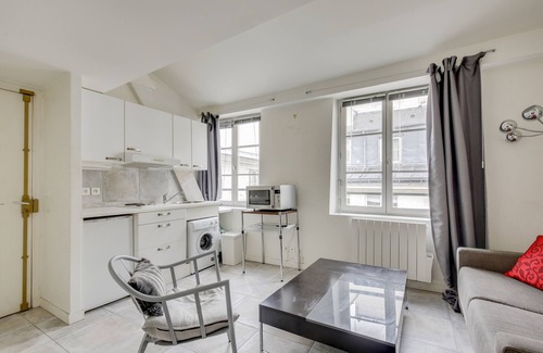Saint-Gervais Apartment | Place des Vosges (Sévigné) ID 317