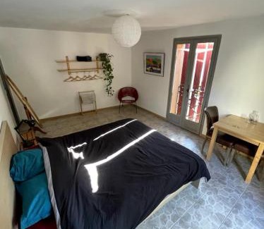 Buis-les-Baronnies House | Place du Portail des Frères Prêcheurs