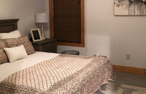 Athens Cabin | Place in the Wildwoods