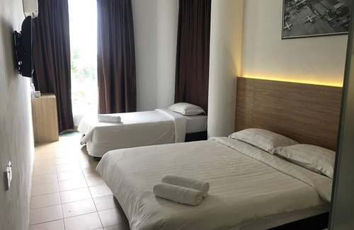 Kuching Hotel | Place2Stay - Kenyalang