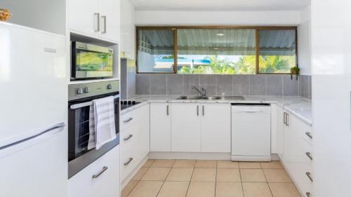 Bongaree Resort | Placid Waters Holiday Apartments