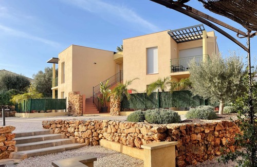 Bandol Apartment | Plage du Capelan | Parking | Private garden | Air-conditioned | Peace and quiet guaranteed