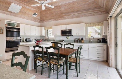 Double Bay House | Plage Rose Estate 4 Bedroom Home