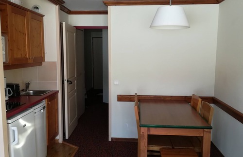 Plagne Soleil Apartment | PLAGNE SOLEIL - Montsoleil B- 5 Pers - Direct access to slopes from living room