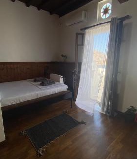 Panormos Apartment | Planitis Lighthouse View