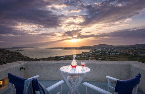 Paros Villa | Platinum Paros Villa | 6 Bedroom Villa | Gorgeous Sea Views & Private Swimming.