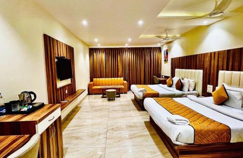 Itarsi Hotel | Platinum Resort