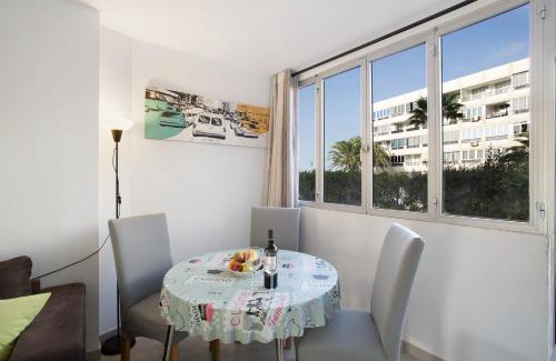 Playa del Aguila Apartment | Playa del Aguila
