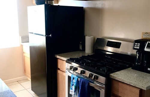 El Segundo Condo | Playa Del Rey Beach Stay with Pools, Jacuzzis & Gym