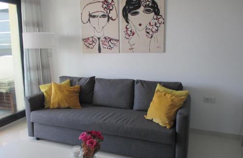 Pueblo Latino Apartment | Playa Elisa Bay