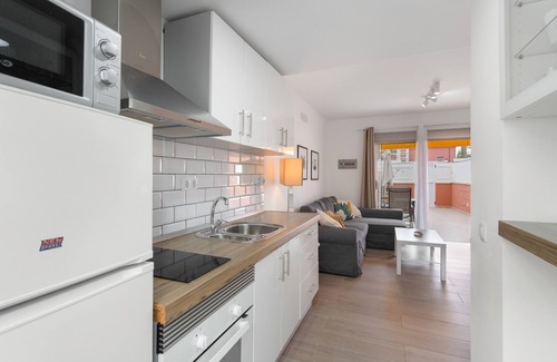 San Agustin House | 'Playa Las Burras' with Shared Pool, Wi-Fi and Air Conditioning