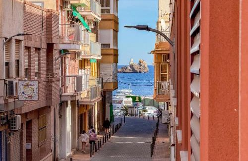 Aguilas Apartment | PLAYA LEVANTE céntrico y con Parking By Aloha Palma