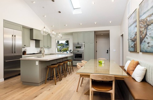 The Mesa House | Playa Vida-completely remodeled with A/C, Hot Tub - walk to everything and more