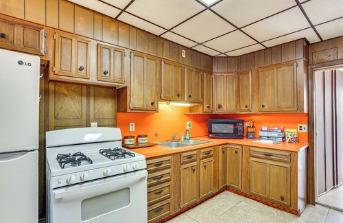 Mount Carmel House | Playroom & Fenced Yard: Mt Carmel Family Home!