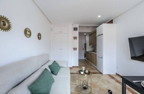 Almenara Apartment | Plaza Castilla Studio, Madrid