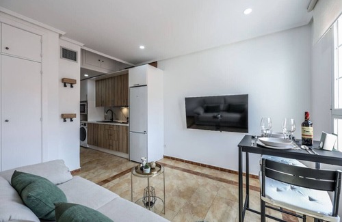 Almenara Apartment | Plaza Castilla Studio, Madrid