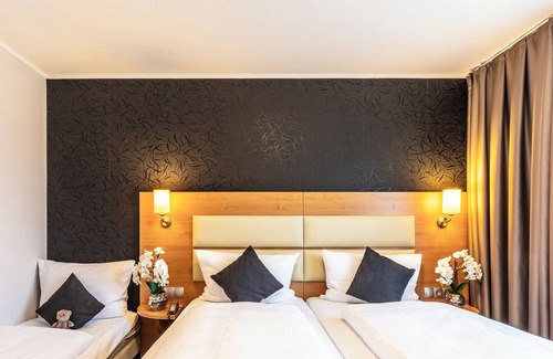 Bernhausen Hotel | PLAZA INN Stuttgart-Filderstadt
