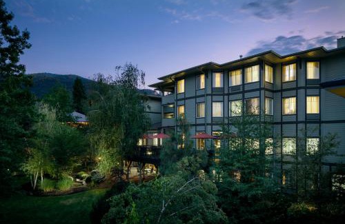 Historic Downtown District Hotel | Plaza Inn & Suites at Ashland Creek