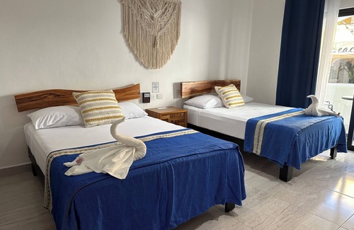 Downtown Hotel | Plaza Nardos Hotel & Suites