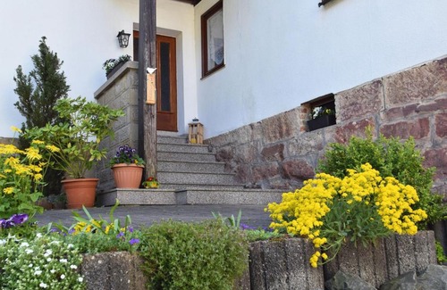 Steinbach-Hallenberg Apartment | Pleasant apartment in Thuringian Forest with garden