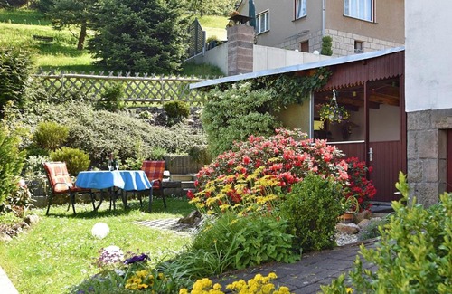 Steinbach-Hallenberg Apartment | Pleasant apartment in Thuringian Forest with garden
