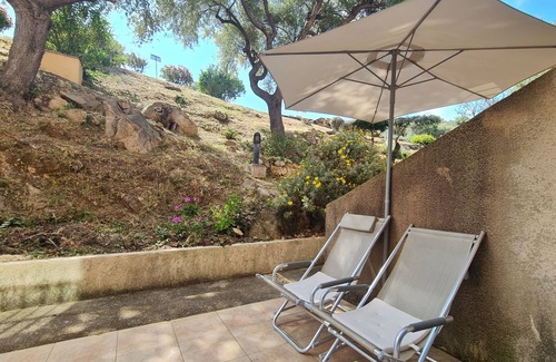 Serra-di-Ferro Apartment | Pleasant air-conditioned apartment (residence * swimming pool, sea on foot.)