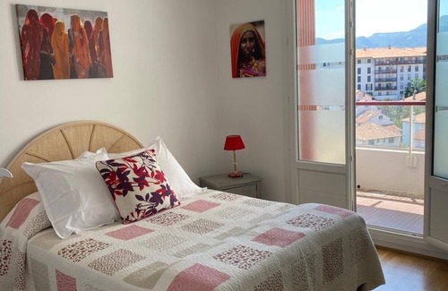 Biriatou Apartment | Pleasant apartment with two terraces Very bright In Hendaye