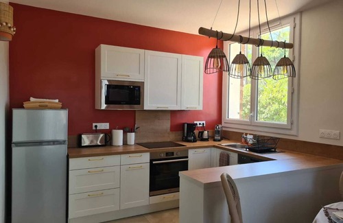 Cavaliere Apartment | Pleasant & Bright T3, Terrace + Large Garden facing Cavalaire Marina