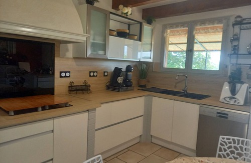 Ners House | Pleasant house in the middle of oaks with swimming pool. At the foot of the Cévennes.
