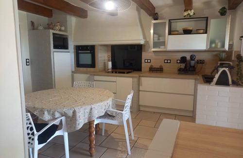 Ners House | Pleasant house in the middle of oaks with swimming pool. At the foot of the Cévennes.